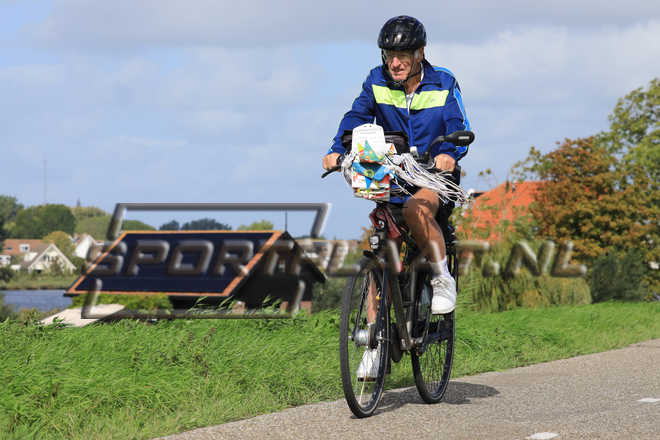 D5437.jpg